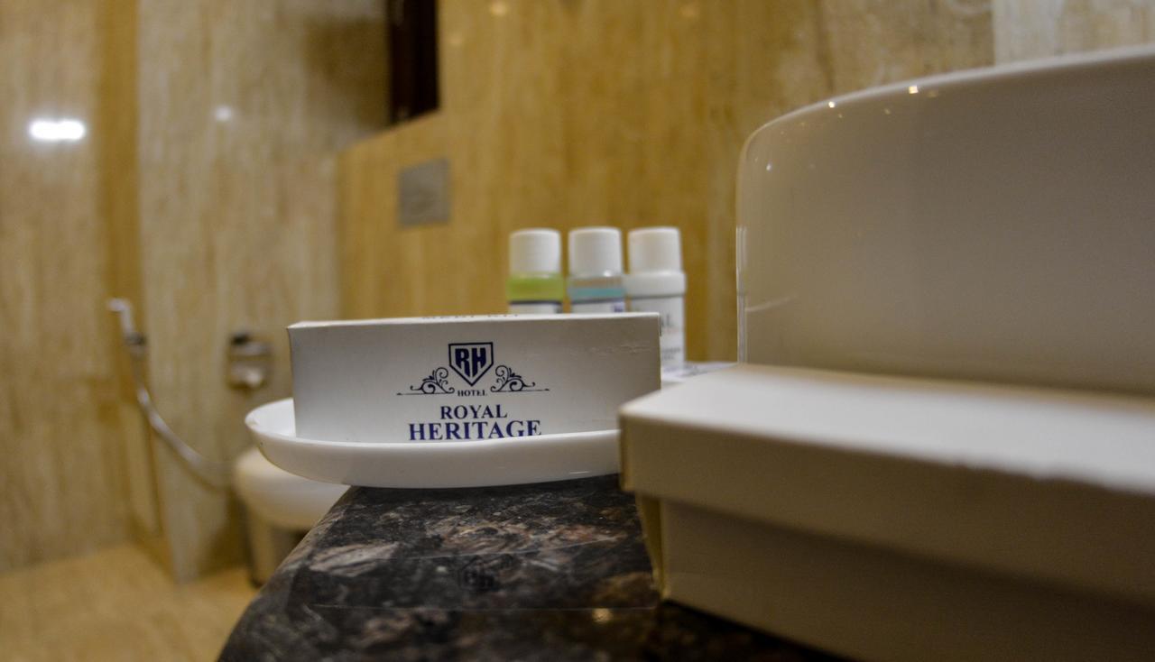 Hotel Royal Heritage Srinagar  Bagian luar foto